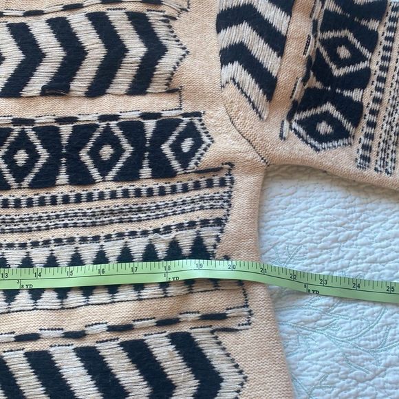 &Merci Size L Aztec Sweater - Picture 11 of 13